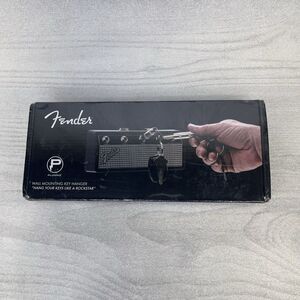 Pluginz Fender Wall Mounting Key Hanger w/4 Keychains, Mini Twin Amp Style NEW